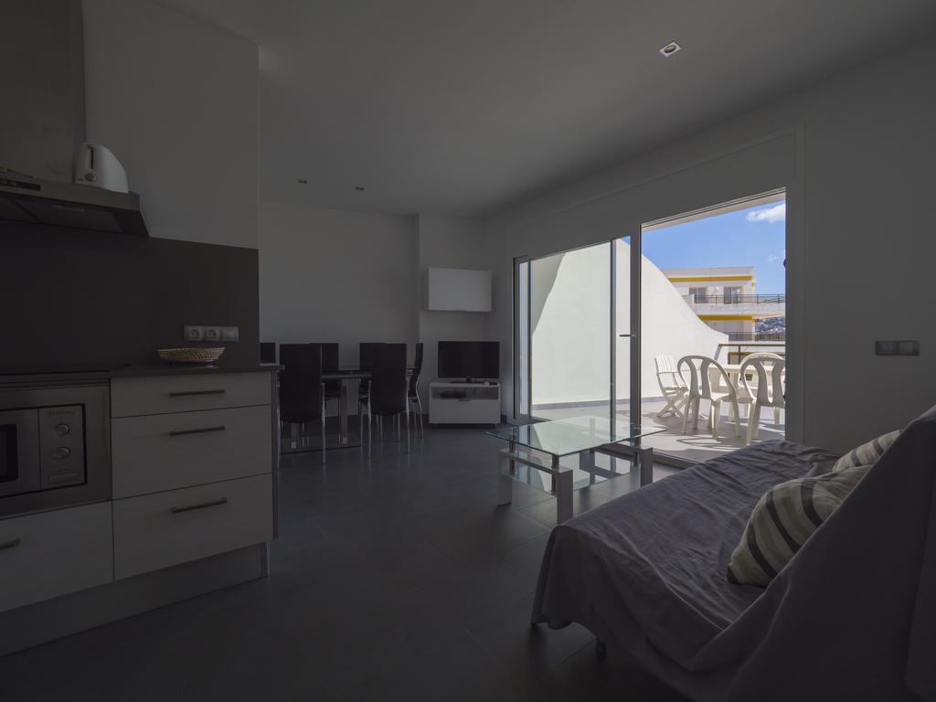 Inmosantos Oasis B8 Apartman Roses Kültér fotó
