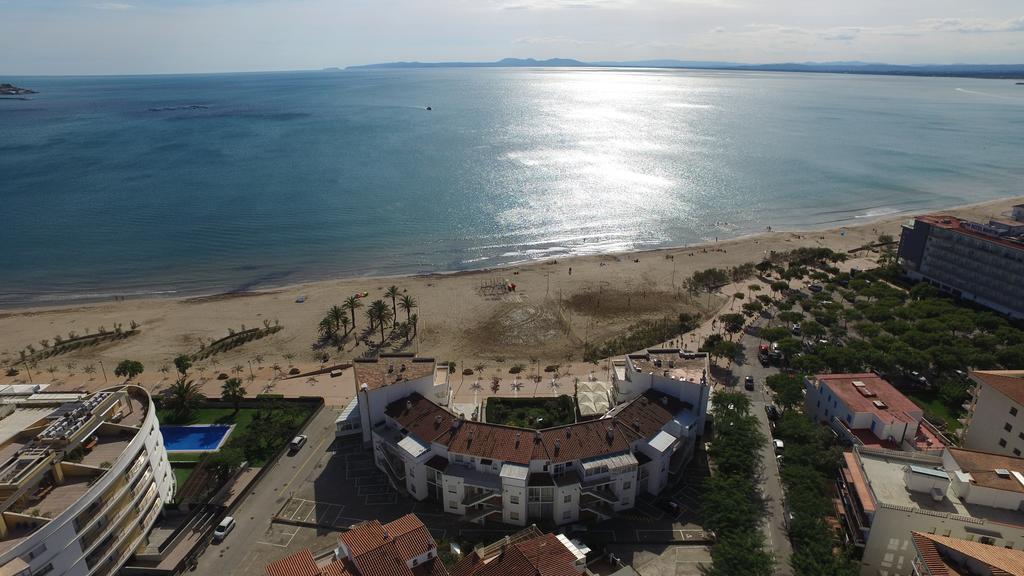 Inmosantos Oasis B8 Apartman Roses Kültér fotó